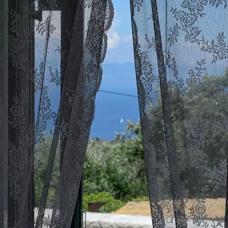 Ianira Casa vacanze Arvanitakeika